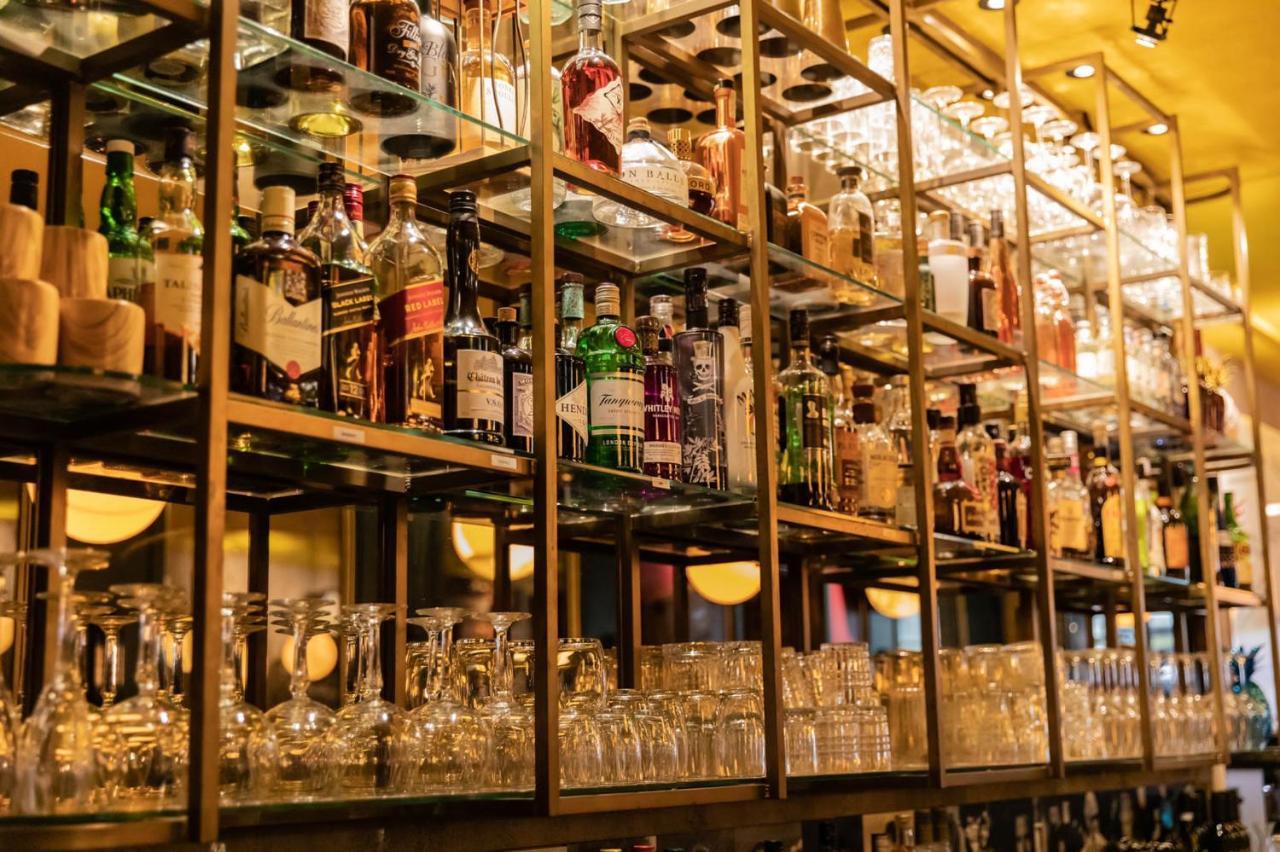 Deluxe Studio,1500273703:JPEG